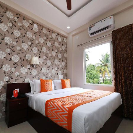 Oyo 6728 Almas Residency Otel Kochi Dış mekan fotoğraf