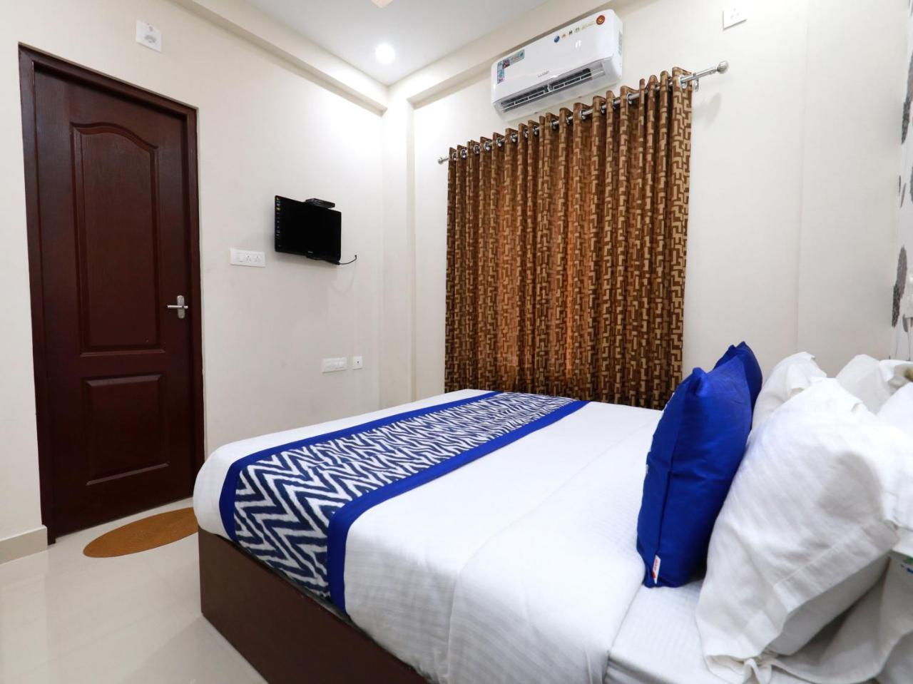 Oyo 6728 Almas Residency Otel Kochi Dış mekan fotoğraf