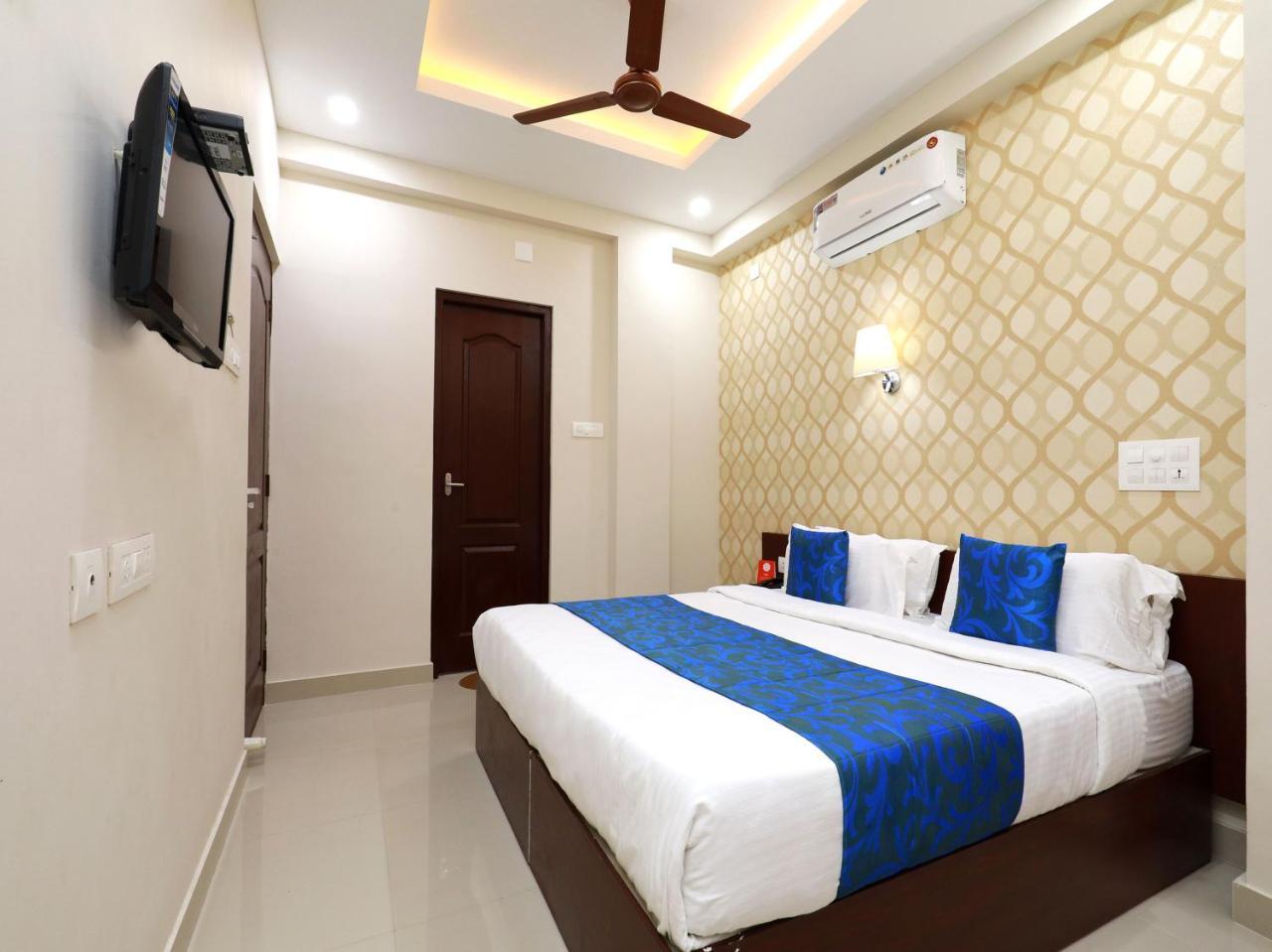 Oyo 6728 Almas Residency Otel Kochi Dış mekan fotoğraf