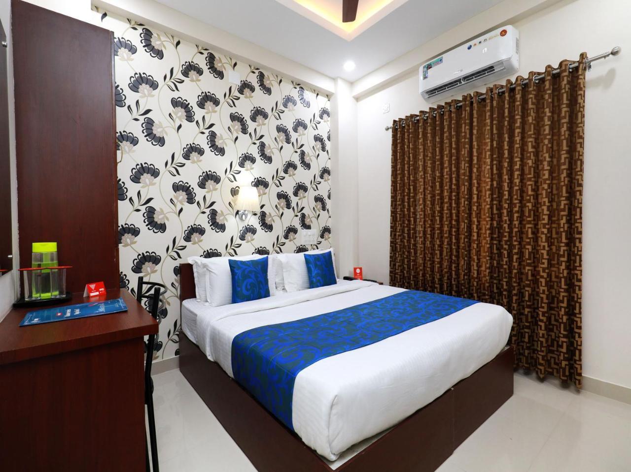 Oyo 6728 Almas Residency Otel Kochi Dış mekan fotoğraf