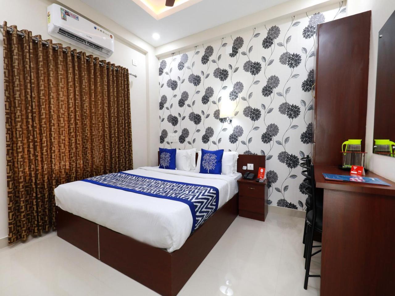 Oyo 6728 Almas Residency Otel Kochi Dış mekan fotoğraf