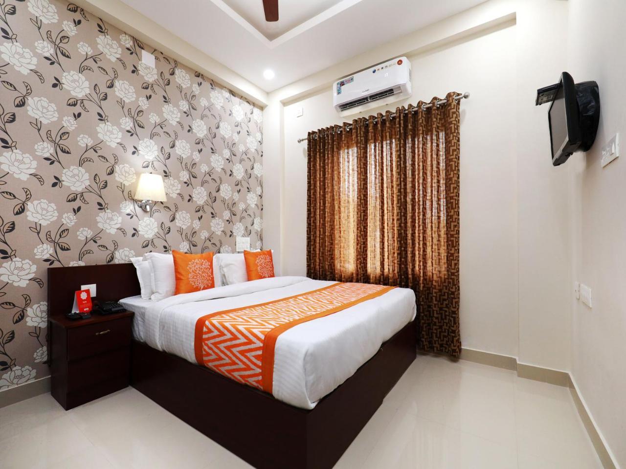 Oyo 6728 Almas Residency Otel Kochi Dış mekan fotoğraf